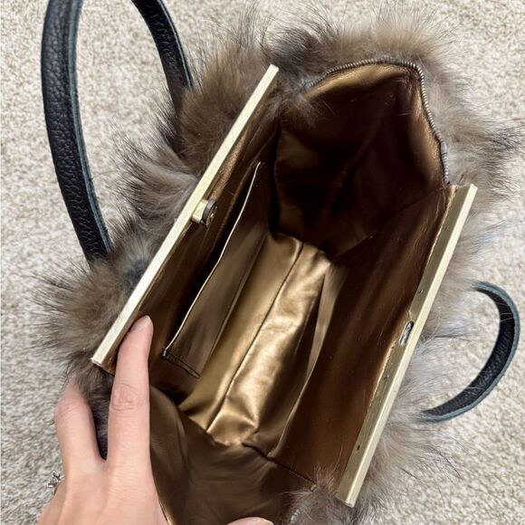 Genuine Fox Fur Handmade Large Tote/Metal Clip & Leather Handles Bag/Crossbody - Picture 15 of 16